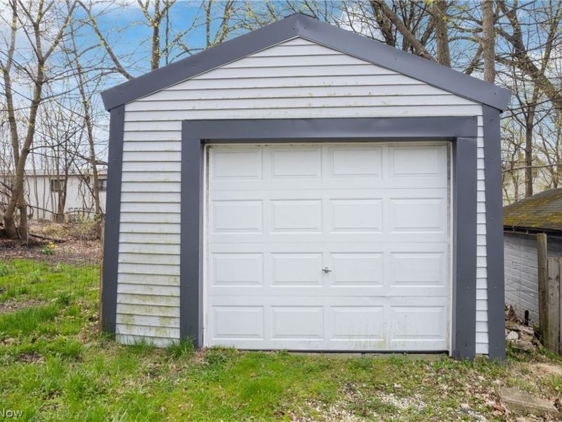 32 Penfield Avenue, Akron, OH 44310 Photo 34