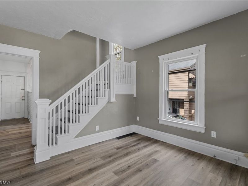 32 Penfield Avenue, Akron, OH 44310 Photo 4