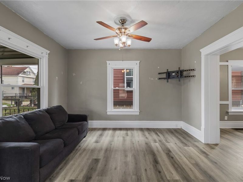 32 Penfield Avenue, Akron, OH 44310 Photo 7