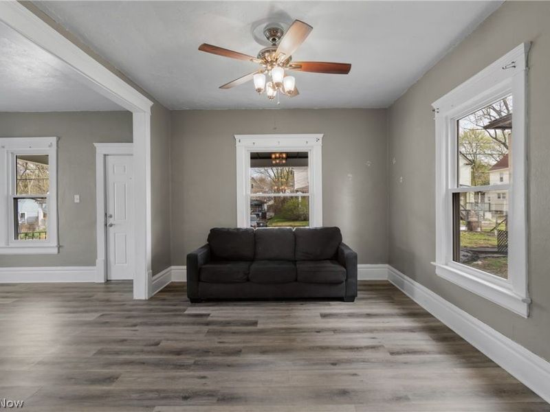 32 Penfield Avenue, Akron, OH 44310 Photo 8