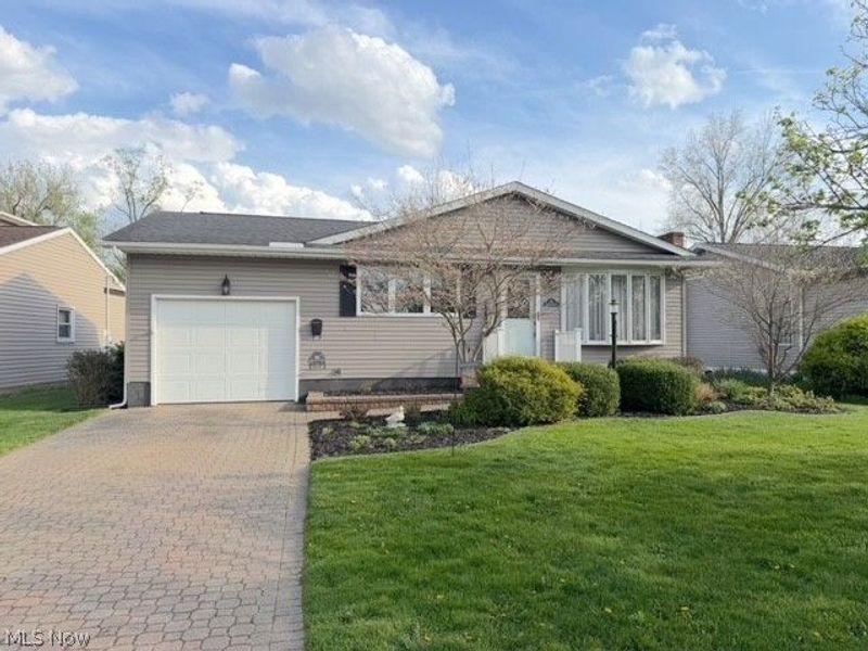 263 Forbes Street NE, New Philadelphia, OH 44663 Photo 1