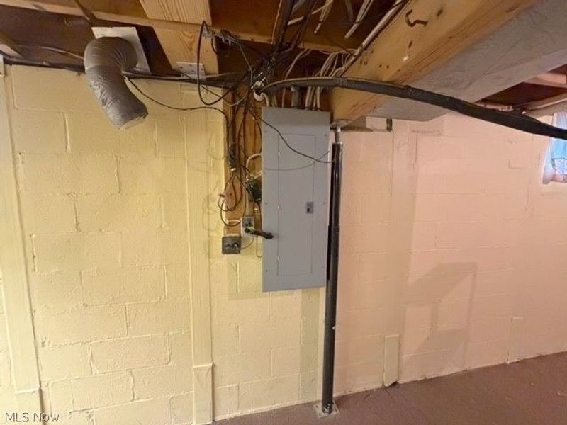 263 Forbes Street NE, New Philadelphia, OH 44663 Photo 18