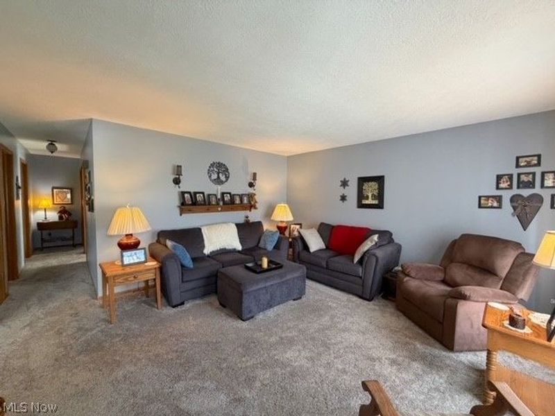 263 Forbes Street NE, New Philadelphia, OH 44663 Photo 3