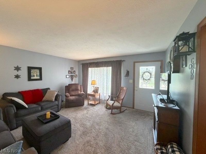 263 Forbes Street NE, New Philadelphia, OH 44663 Photo 4