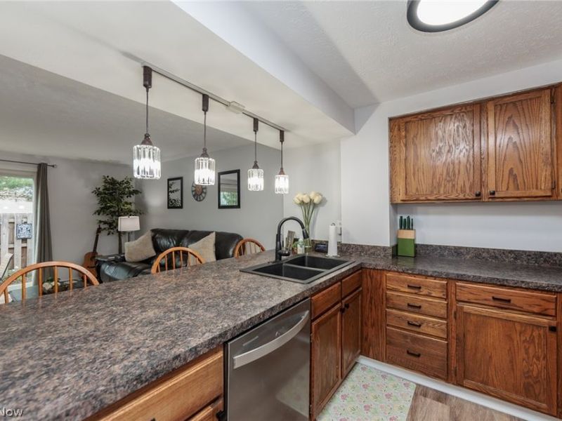 4757 Ledgewood Drive, Unit 9-D, Medina, OH 44256 Photo 13