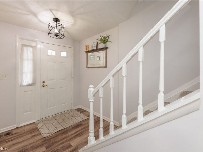 4757 Ledgewood Drive, Unit 9-D, Medina, OH 44256 Photo 2