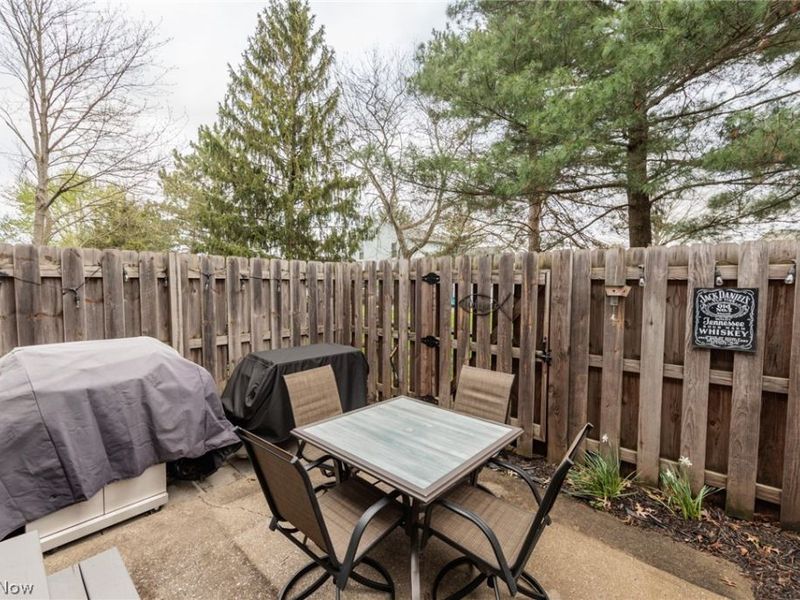 4757 Ledgewood Drive, Unit 9-D, Medina, OH 44256 Photo 35