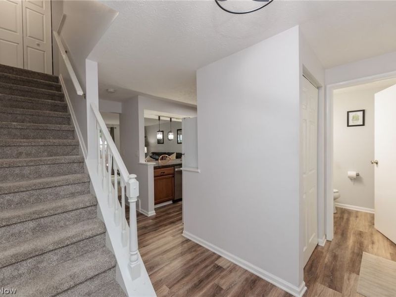 4757 Ledgewood Drive, Unit 9-D, Medina, OH 44256 Photo 4