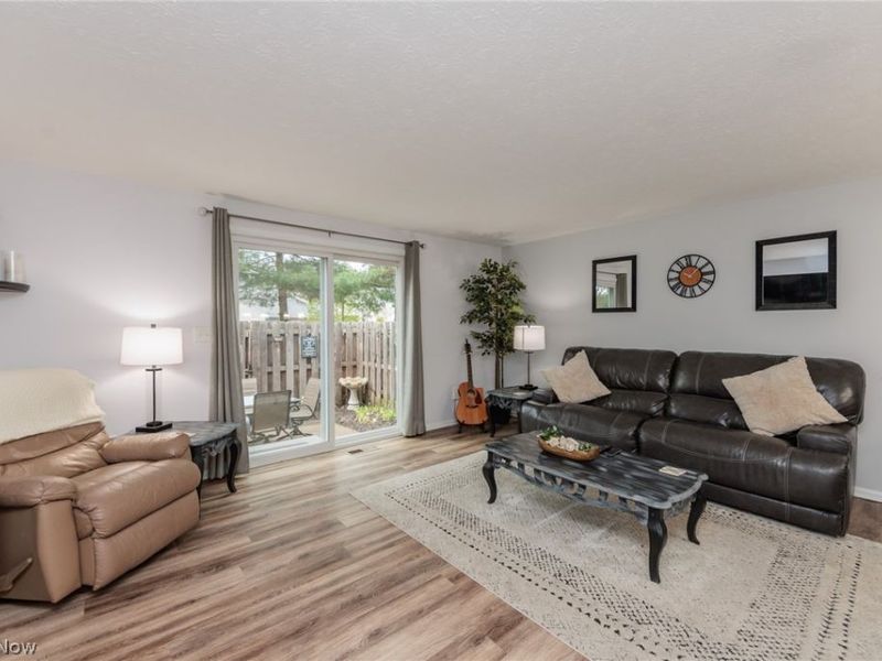 4757 Ledgewood Drive, Unit 9-D, Medina, OH 44256 Photo 6