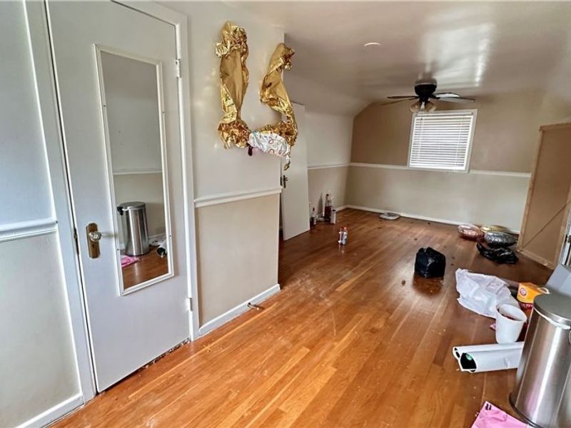 275 E 210th Street, Euclid, OH 44123 Photo 10