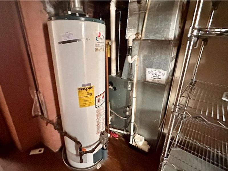 275 E 210th Street, Euclid, OH 44123 Photo 12