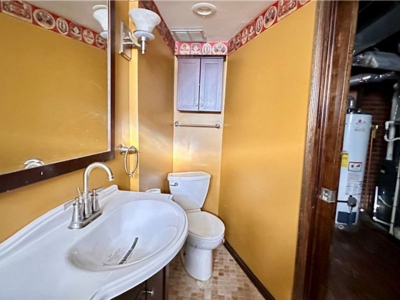 275 E 210th Street, Euclid, OH 44123 Photo 21