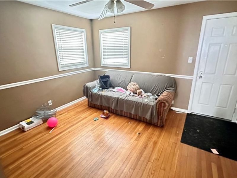 275 E 210th Street, Euclid, OH 44123 Photo 9