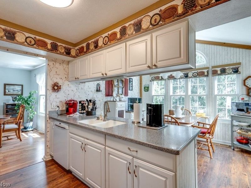 7559 Chandler Court, Sagamore Hills, OH 44067 Photo 12