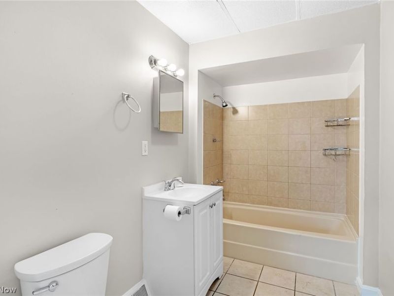 3225 W 38th Street , Cleveland, OH 44109 Photo 14