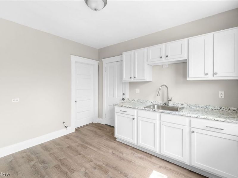 3225 W 38th Street , Cleveland, OH 44109 Photo 8