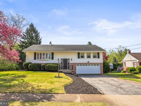 1870 LILAC ROAD , YORK, PA 17408