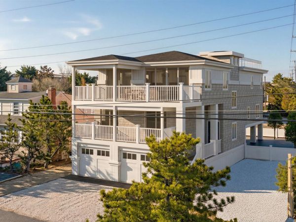 2 E CUMBERLAND AVENUE, HARVEY CEDARS, NJ 08008