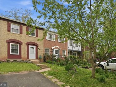 14874 LAMBETH SQUARE , CENTREVILLE, VA 20120