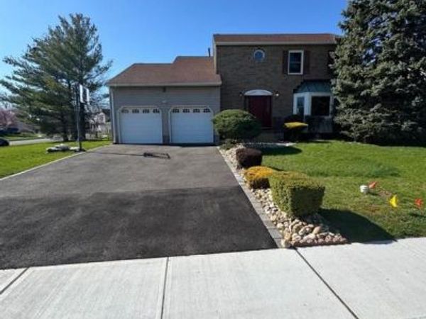 77 PRINCESS DRIVE, NORTH BRUNSWICK, NJ 08902