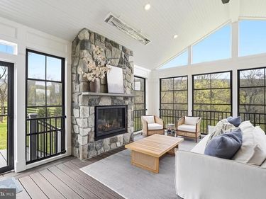 35264 GREYFRIAR DRIVE, ROUND HILL, VA 20141