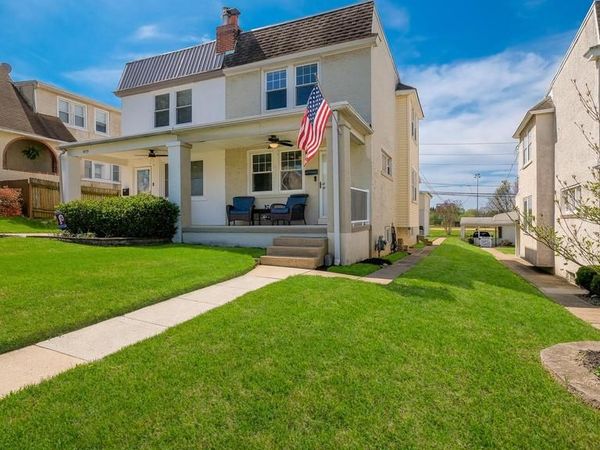 411 W 10TH AVENUE , CONSHOHOCKEN, PA 19428