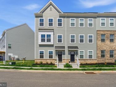 65 E FRONT STREET , BRIDGEPORT, PA 19405