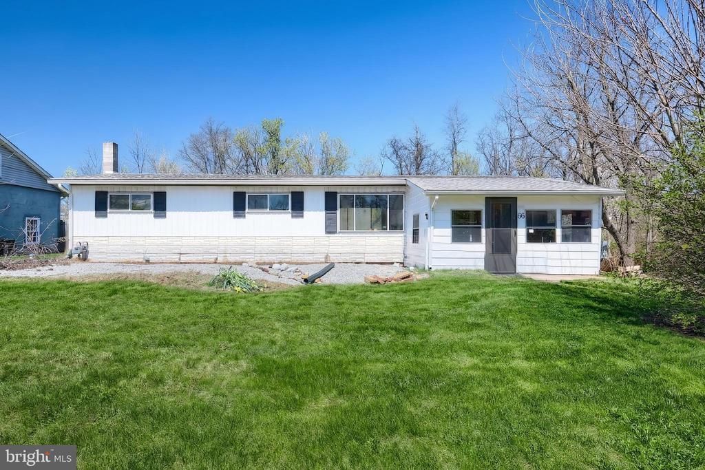 66 Little Avenue , New Oxford, PA 17350 Main Photo