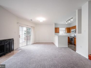 275 S PICKETT STREET , Unit 201, ALEXANDRIA, VA 22304