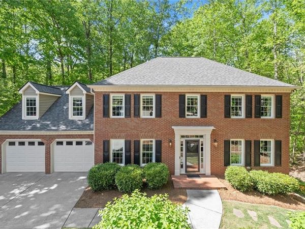 4069 Bittersweet Drive NE, Roswell, GA 30075