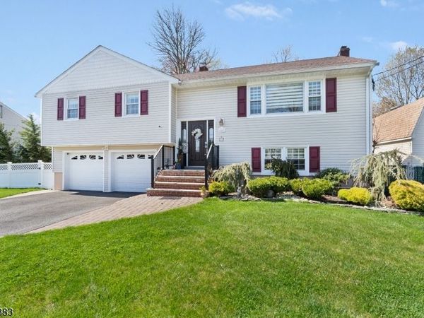 68 DORIS WAY, Clark, NJ 07066