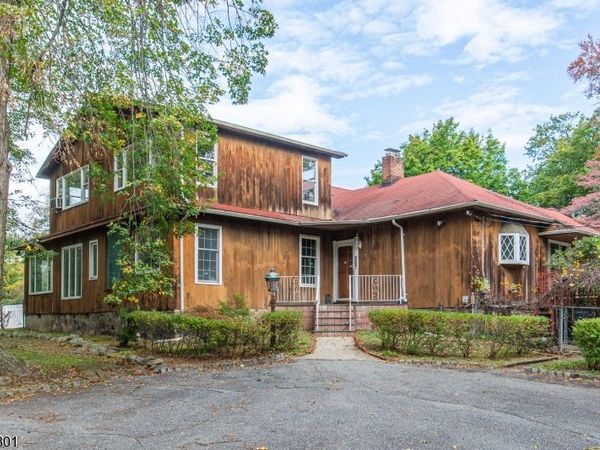 951 N Beverwyck Rd, Parsippany-Troy Hills, NJ 07005