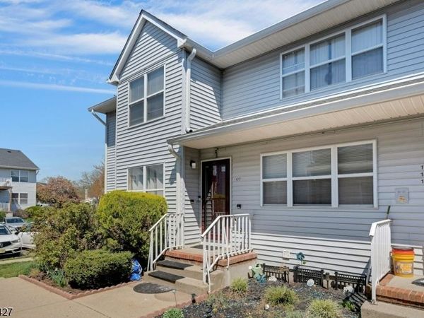 177 Bexley Ln, Piscataway, NJ 08854