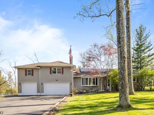 29 Leffler Hill Rd, Raritan, NJ 08822