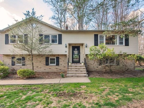 33 Lawrence Rd, Randolph, NJ 07869