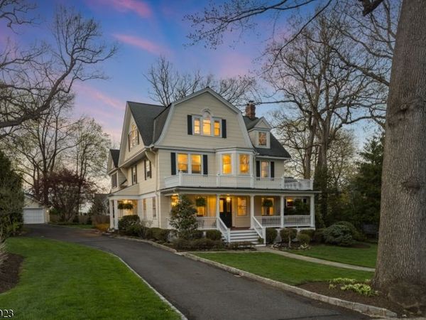 39 Oak Ridge Ave, Summit, NJ 07901