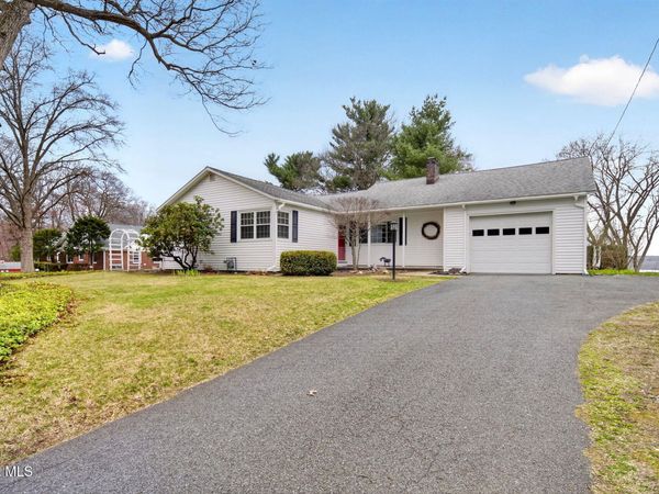 1041 Niskayuna Road, Niskayuna, NY 12309