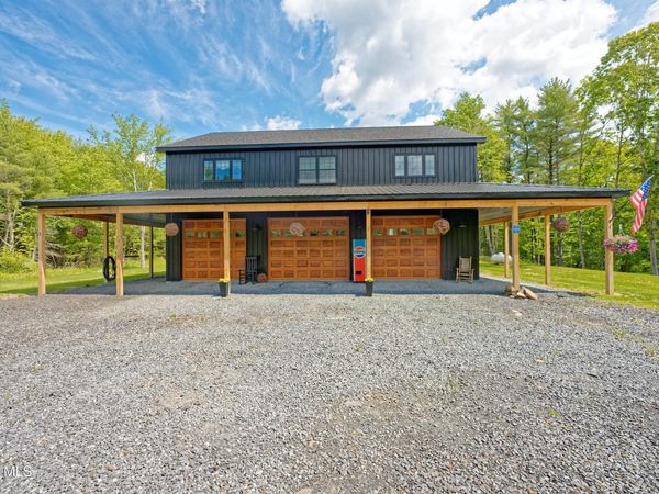 17 Ringwald Road, Coeymans Hollow, NY 12046