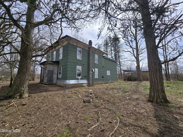 682 Darrow Road, Sprakers, NY 12166