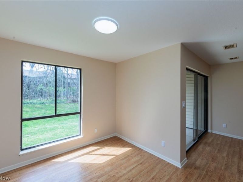 6270 Greenwood Parkway, Unit 402, Sagamore Hills, OH 44067 Photo 9