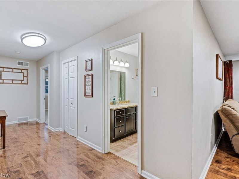 7130 Mill Creek Boulevard, Youngstown, OH 44512 Photo 21