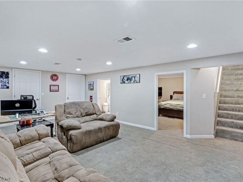 7130 Mill Creek Boulevard, Youngstown, OH 44512 Photo 33