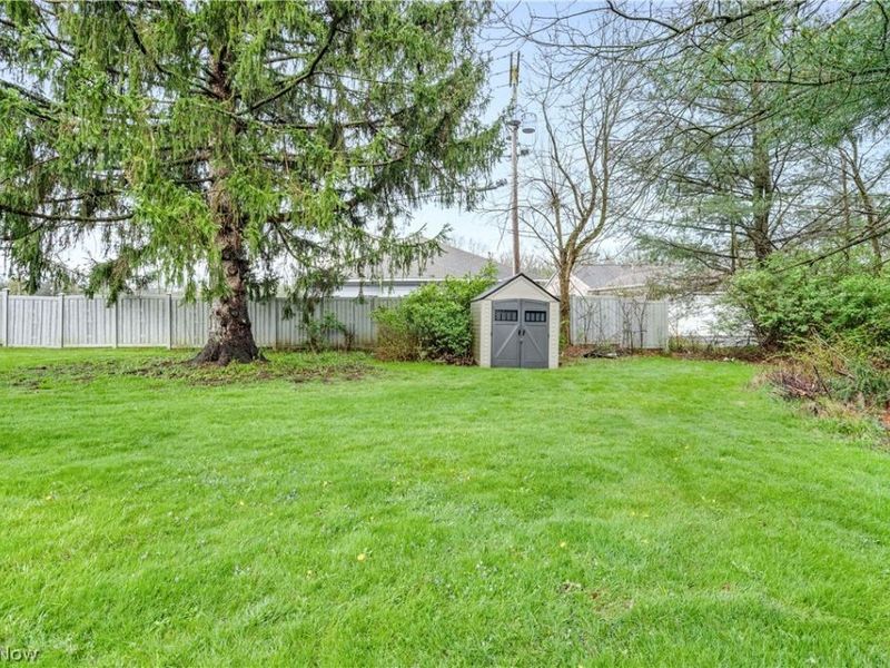 7130 Mill Creek Boulevard, Youngstown, OH 44512 Photo 45