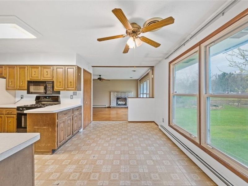 19156 Howe Road, Strongsville, OH 44136 Photo 11