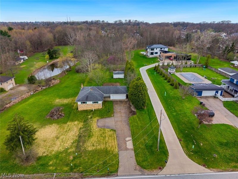 19156 Howe Road, Strongsville, OH 44136 Photo 3