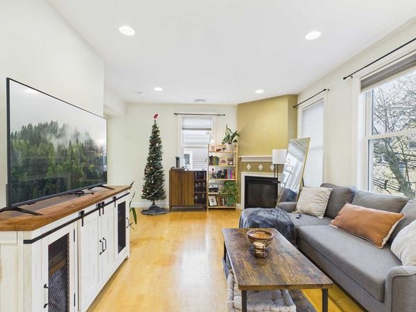 9 Mullins Ct, Unit 2B, Cambridge, MA 02141