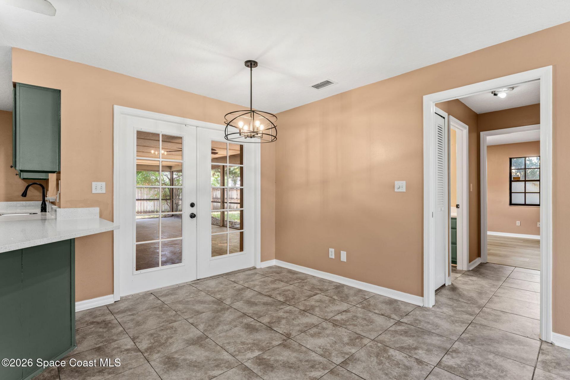 950 Whisperpine Drive, Melbourne, FL 32901 Photo