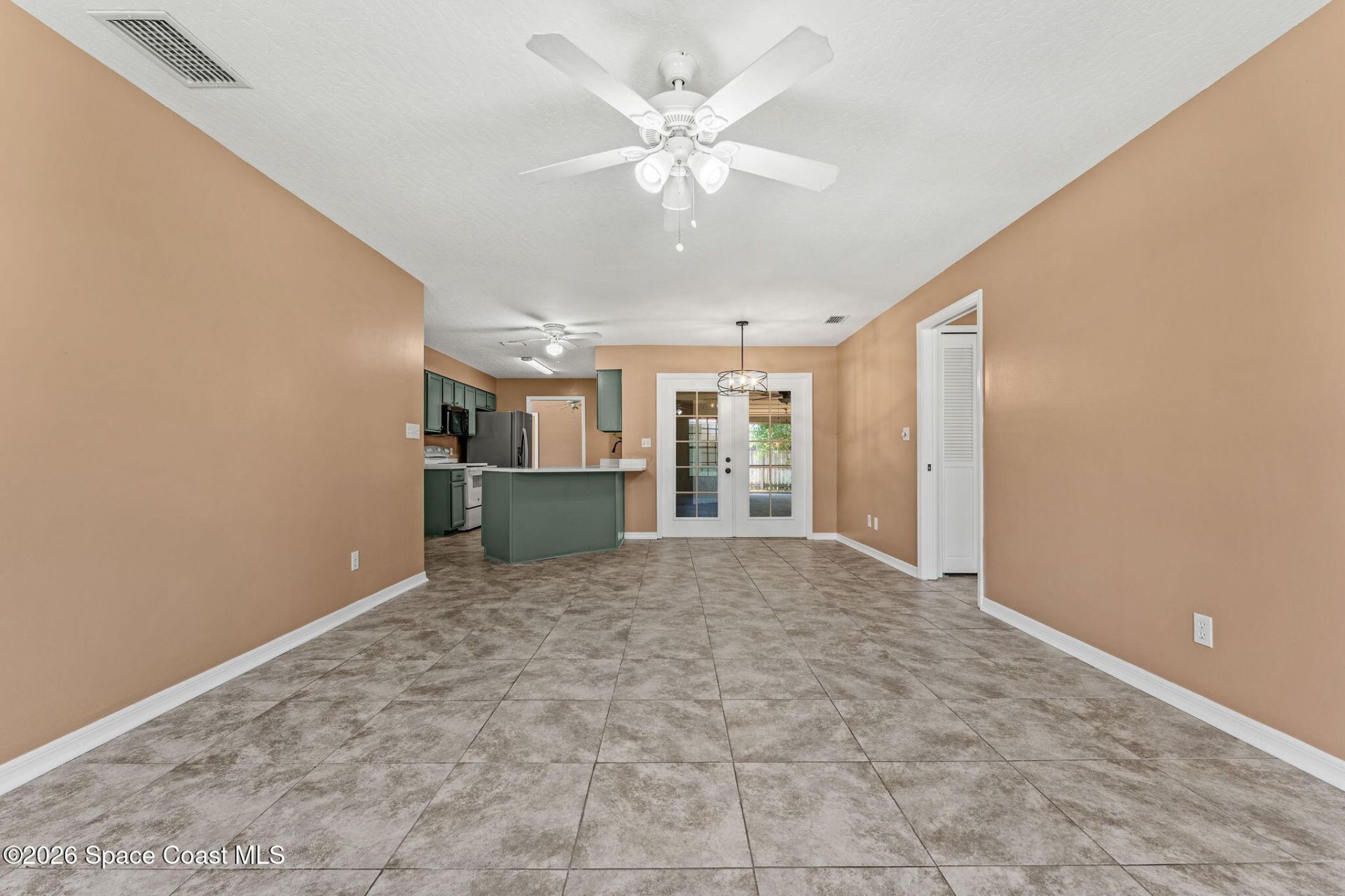 950 Whisperpine Drive, Melbourne, FL 32901 Photo