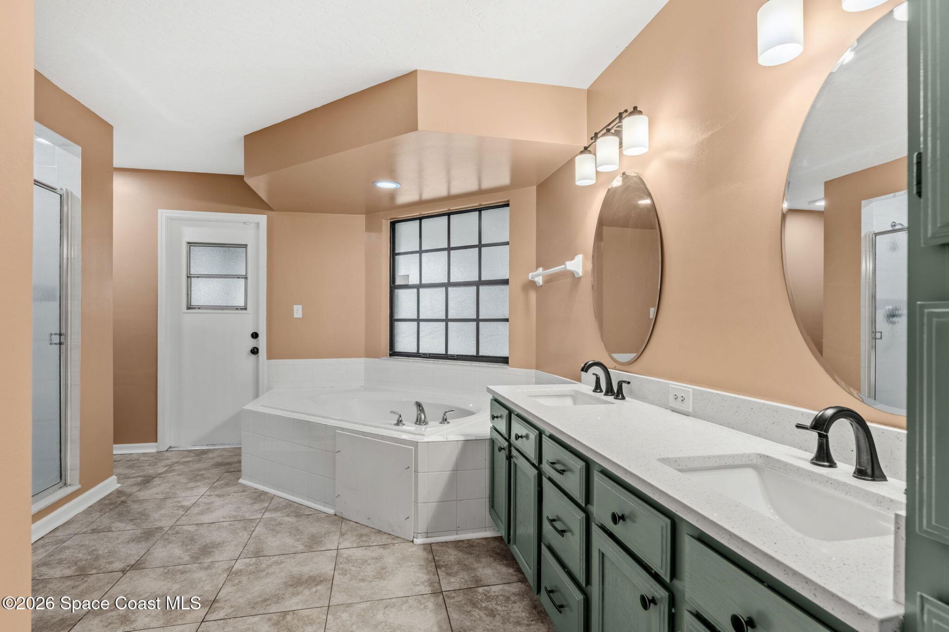 950 Whisperpine Drive, Melbourne, FL 32901 Photo