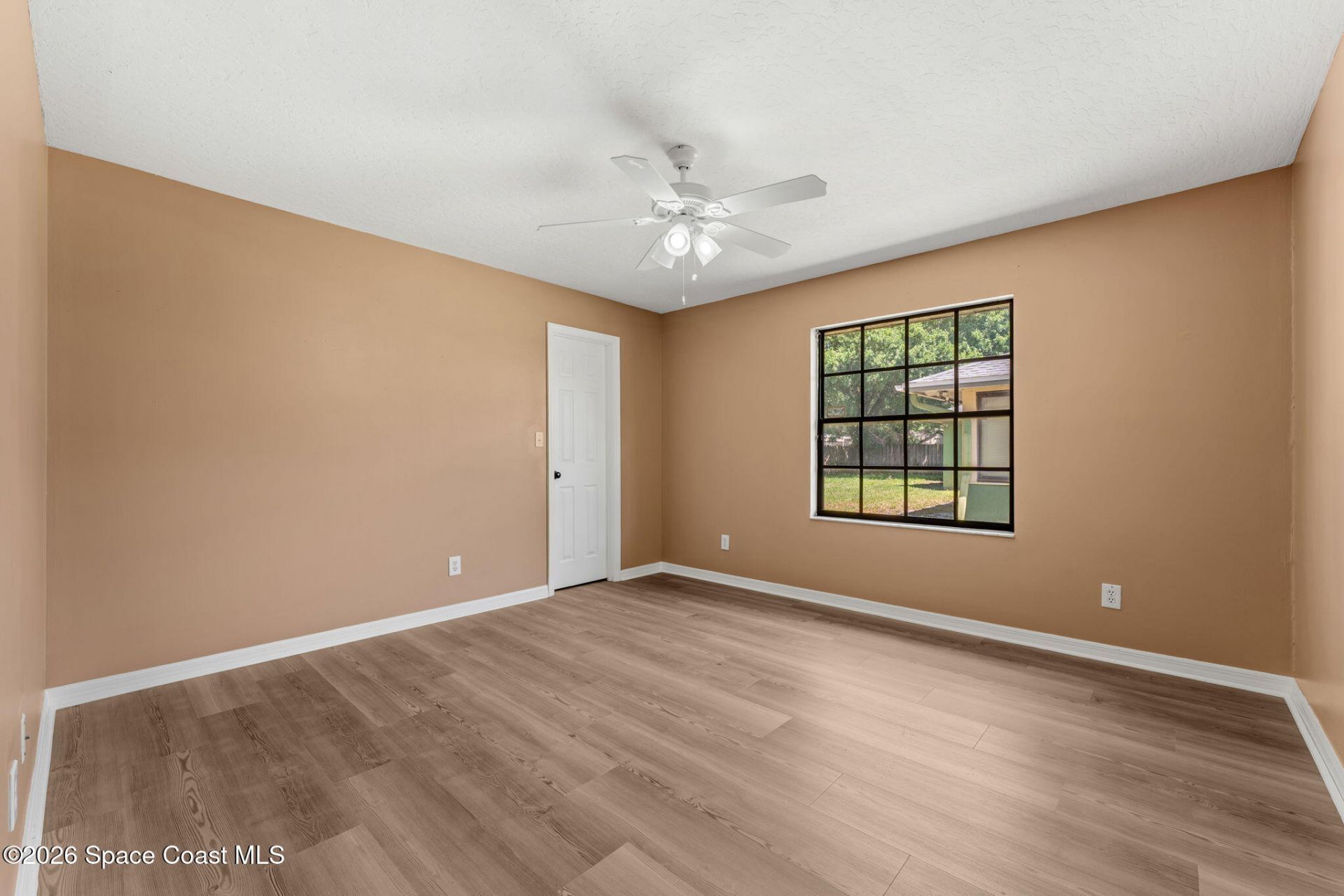 950 Whisperpine Drive, Melbourne, FL 32901 Photo